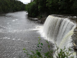Picture of Tahquamenon Upper Falls Picture of Tahquamenon Upper Falls